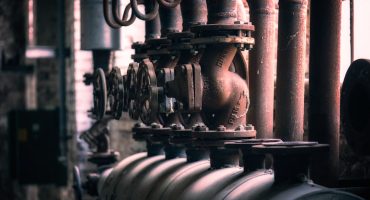 High-pressure-pipe-safety