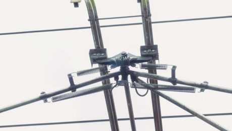 Shock-resistant-connection-systems