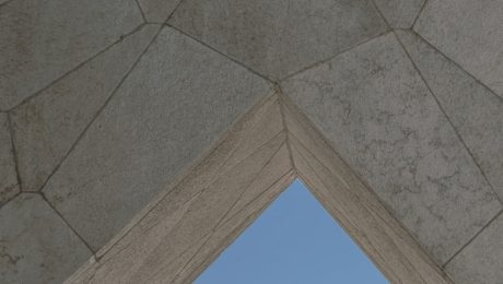 Concrete-vs-steel-in-construction