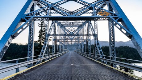 Designing-steel-bridges