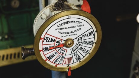 High-pressure-pipe-safety