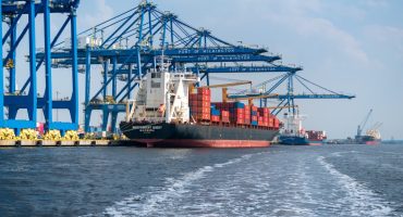 Maritime-and-land-logistics-strategies