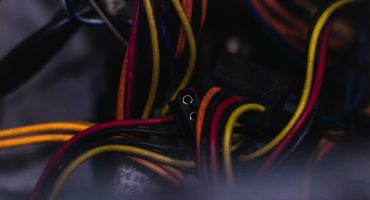 Shock-resistant-connection-systems