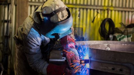 Spot-vs-long-term-steel-contracts
